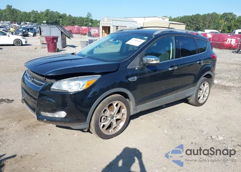 2016 Ford Escape Titanium из США, поврежденный, VIN 1FMCU9J90GUA65237